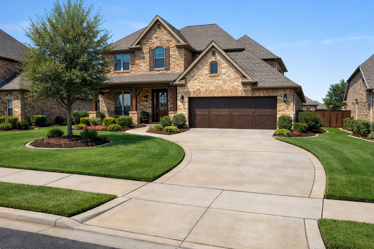 freshly mowed lawn with clean edges in Prosper Texas